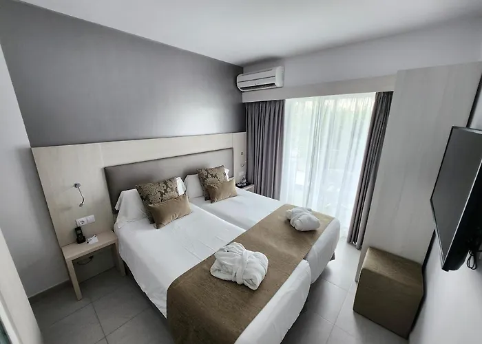 Hotel Diamante Boutique 4*