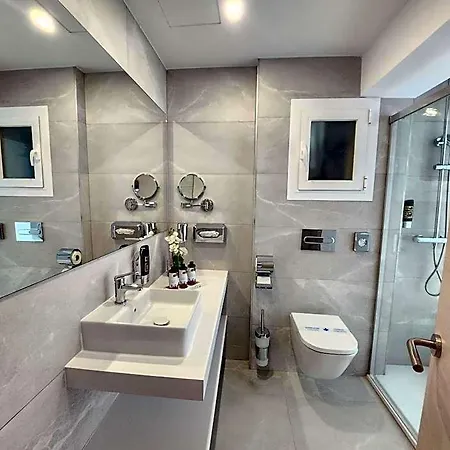 Diamante Boutique 4*